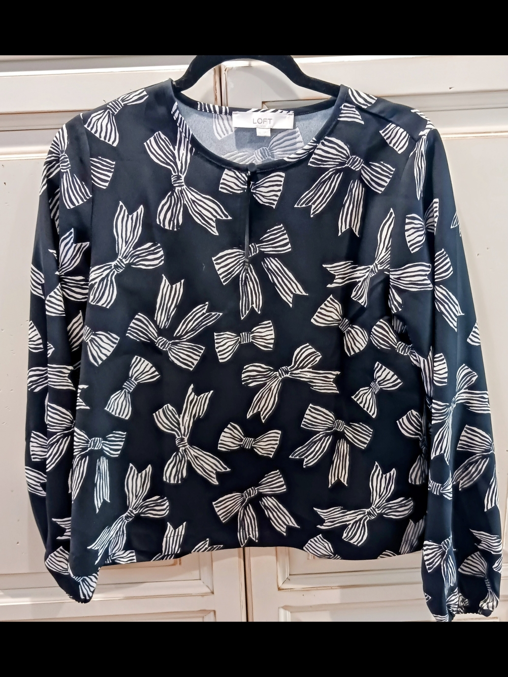 LOFT Black Bow-Print Long Sleeve Blouse